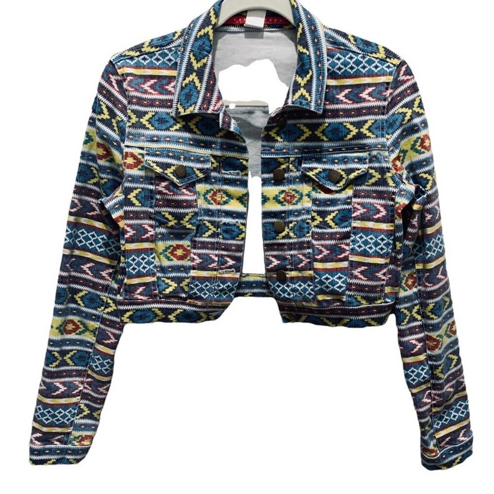 Tinseltown cropped Aztec inspired denim jean jacket size large. See measurements